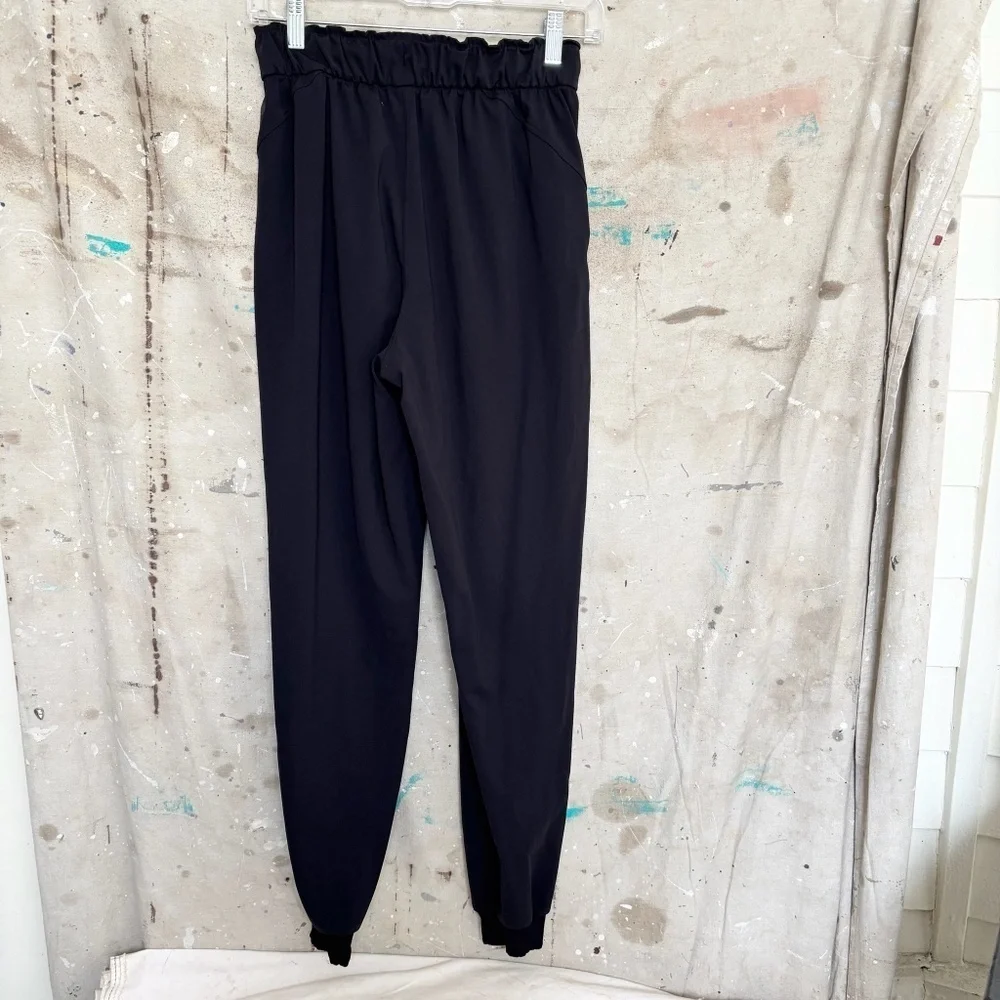 Lululemon Keep Moving Jogger, Black